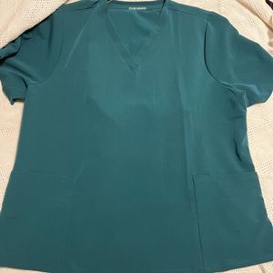 Mandala Scrub set 2X top / 2X petite bottoms; worn once